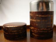 Japanische Teedose aus Kirschbaumrinde